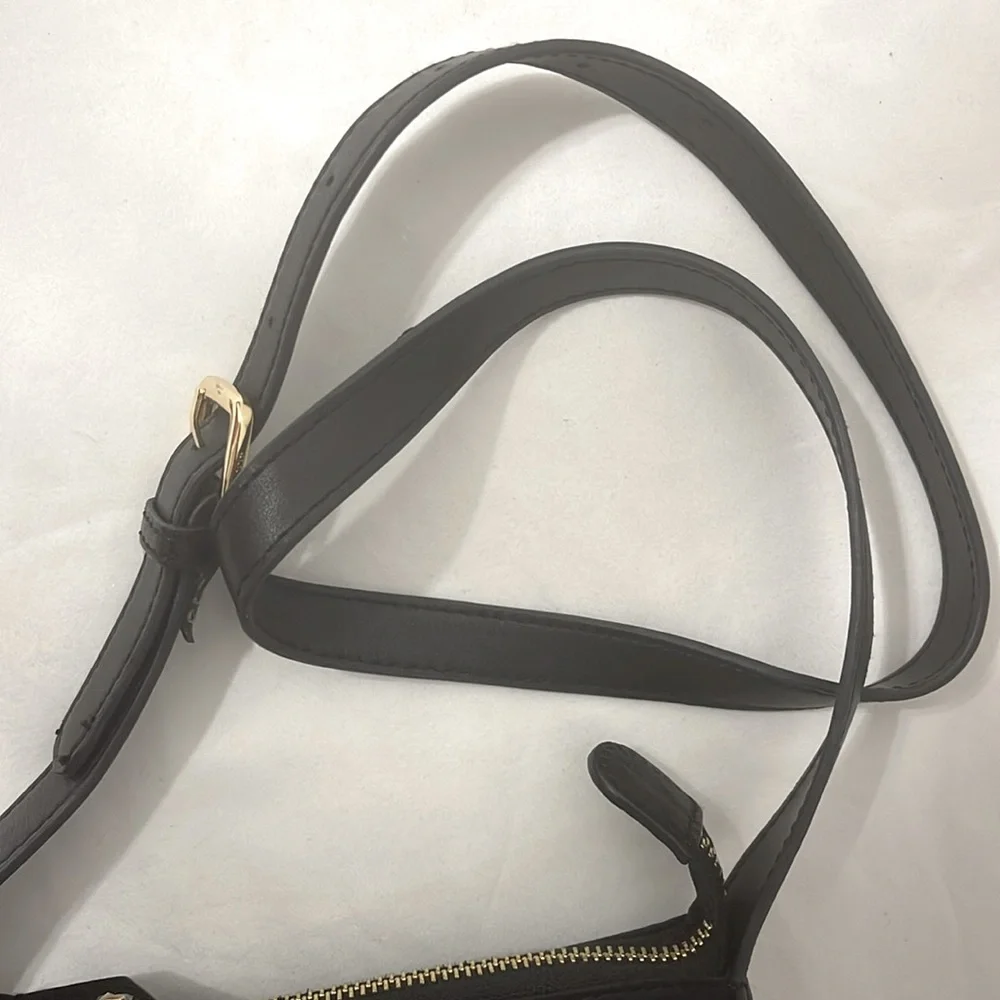 Lodis NWOT Crossbody Bag with Bee Charm adjustable straps Gold & Black
